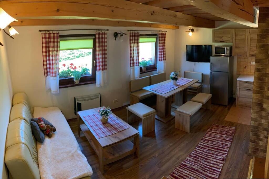Villa Domcek U Fera à Zázrivá Extérieur photo